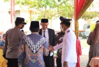 Mawardi Roska saat menghadiri serah terima jabatan Camat Batangkapas