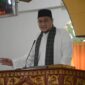 Richi Aprian menyampaikan sambutan di  acara perayaan khatam Al Qur'an di TPA/TPSA se jorong Andaleh nagari Andaleh Baruh kecamatan Sungayang di Masjid Baiturahman
