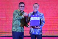Wali Kota Padang Hendri Septa bersama Menteri Perdagangan RI Zulkifli Hasan saat acara Rakernas Apeksi di Kota Padang, Minggu (7/8). Foto: Diskominfo Kota Padang 