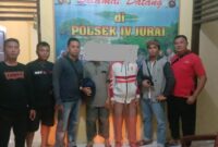 Polsek IV Jurai Polres Pesisir Selatan melakukan penangkapan terhadap dua pelaku penyalahgunaan narkoba jenis ganja