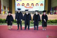 Universitas Negeri Padang (UNP), Sabtu (27/8) mengukuhkan lima orang guru besar (Profesor) dan lepas 1 guru besar purnabakti. 
