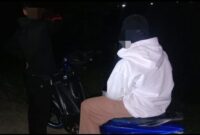 Remaja yang diamankan oleh Satpol PP Pessel karena kedapatan berpacaran di tempat sepi dan gelap