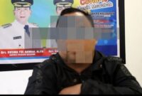 Saat Oknum Satpol PP Pessel yang diduga mencabuli remaja yang masih di bawah umur memberikan klarifikasi.