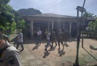 Beberapa orang pelajar SMAN 1 Painan saat diciduk oleh Satpol PP setempat.