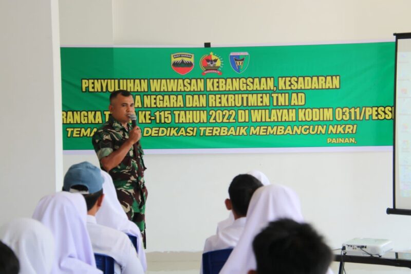 Puluhan Pelajar Mengikuti Penyuluhan Wawasan Kebangsaan dan Bela Negara dari Satgas TMMD Pessel