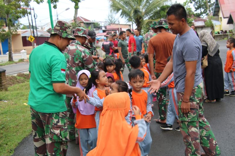Satgas TMMD ke 115 Kodim 0311/Pessel terima kunjungan TK Negeri Pembina 02 Painan