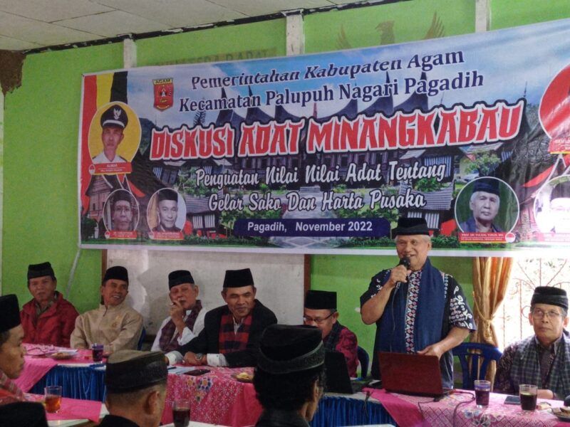 Diskusi Adat Minangkabau