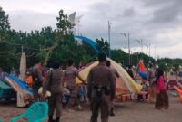 Satpol PP Padang sisir kawasan Pantai 