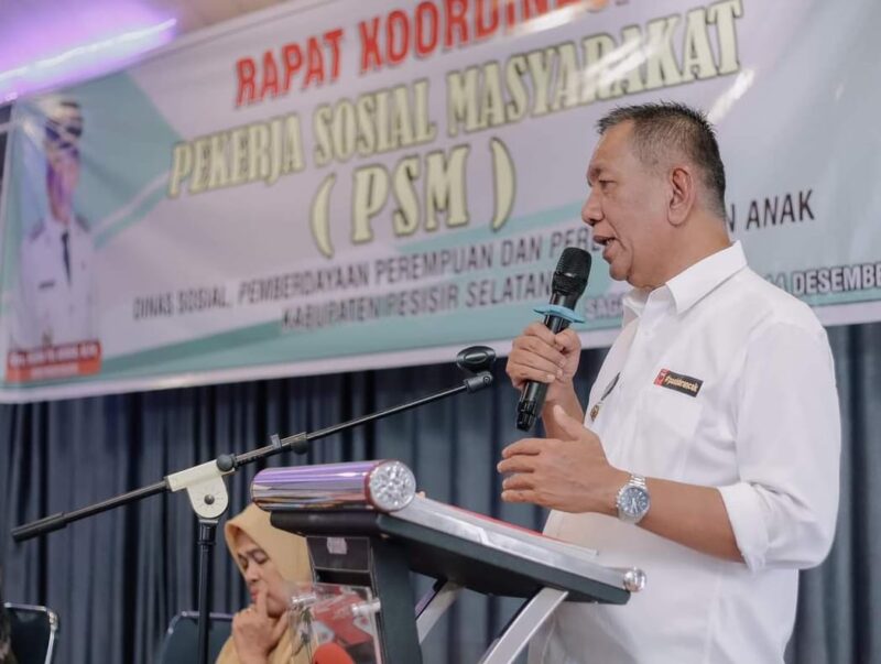 Bupati Pesisir Selatan, Sumatera Barat Rusma Yul Anwar 