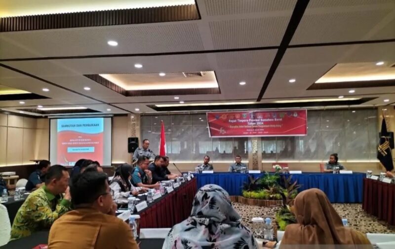 Tim Pengawasan orang asing (Pora) Sumatera Barat menggelar rapat koordinasi untuk menguatkan pengawasan terhadap orang asing