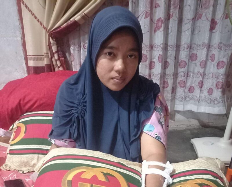 Anggota PPS Nagari Palangai Gadang, Kecamatan Ranah Pesisir Darmi Gusfitri yang mengalami kecelakaan saat menjalankan tugas pada PSU DPD RI dapil Sumbar 13 Juli 2024