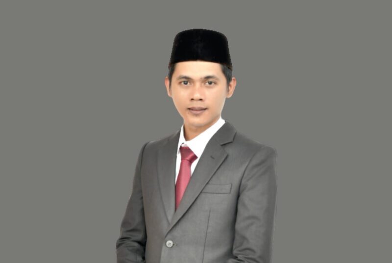 Anggota Komisi Pemilihan Umum (KPU) Kabupaten Pesisir Selatan Ruswandi Rinaldo