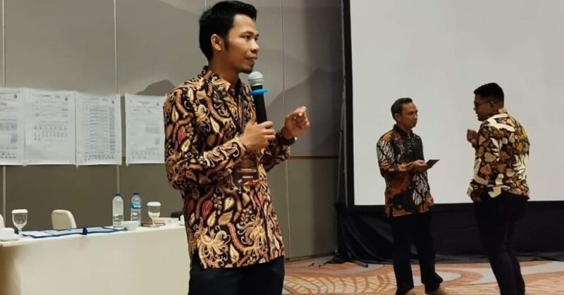 Syafrijal Chan (Koordinator Divisi Teknis dan Penyelenggara Pemilu KPU Pessel)