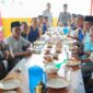 Kapolres Pesisir Selatan AKBP Nurhadiansyah, S.I.K bersilahturahmi dan makan siang bersama sejumlah tokoh masyarakat dan Niniak Mamak di Kec. Koto Tarusan