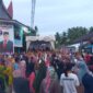 Pasangan Calon Bupati dan Wakil Bupati Pesisir Selatan nomor urut 2 Hendrajoni-Risnaldi Ibrahim saat berkampanye di Koto Baru, Kambang, Lengayang.