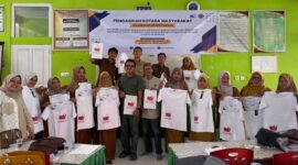 PKM UNP dari Departemen Seni Rupa, Fakultas Bahasa dan Seni, menggelar pelatihan seni rupa dalam karya serigraphy (sablon) bagi guru-guru MGMP Seni Budaya SMP se-Kabupaten Tanah Datar di SMPN 3 Batusangkar 