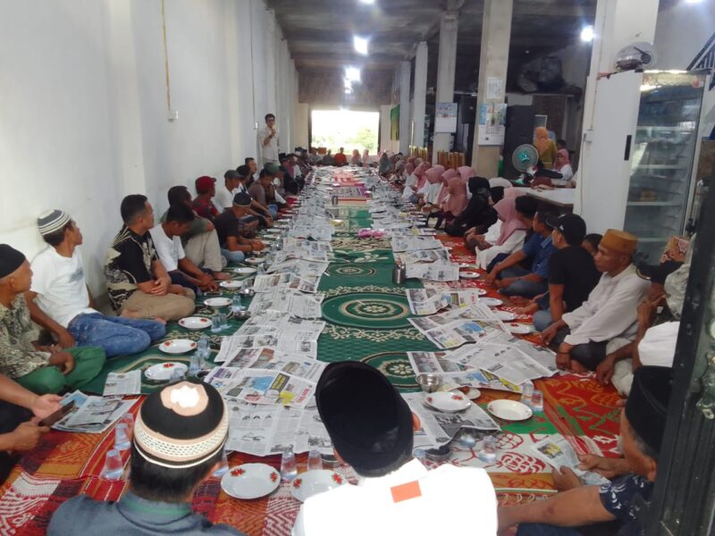 Relawan Sejati Hendrajoni-Risnaldi Ibrahim (HJ-RI) Tapan menggelar acara buka puasa pertama pada Ahad (16/03/2025)