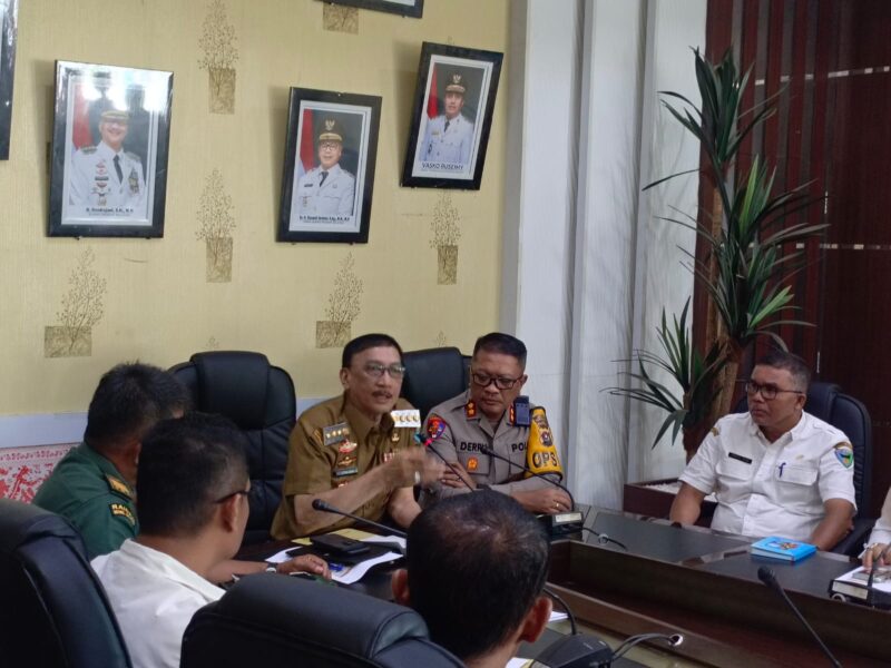 Bupati Pesisir Selatan Hendrajoni Dt Bando Basau 