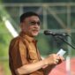 Bupati Pesisir Selatan Hendrajoni Dt Bando Basau saat memberikan amanat dalam apel bersama di Halaman Kantor Bupati setempat 