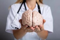 Penurunan Berat Badan di Usia Paruh Baya Dapat Memicu Peradangan Otak yang Tak Terduga

