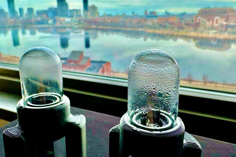 Perangkat Ultrasonik MIT Menggetarkan Air Minum dari Udara Tipis

