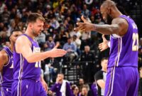 Doncic membawa Lakers, mencetak triple-double 45 poin

