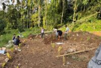 Kuburan massal korban Galodo di Agam, terdapat mayat tanpa kepala dan hanya paha

