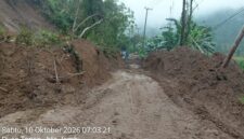 Akses jalan yang terhalang longsor di Pantai Selatan Sumatera Barat berhasil dipulihkan

