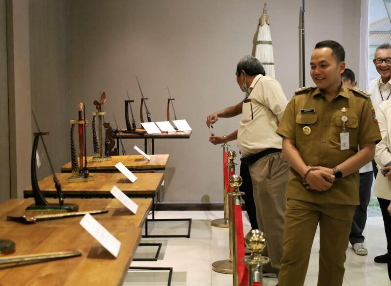 Dekatkan Budaya Solo ke Wisatawan, Wali Kota Respati Pamerkan Koleksi Museum di 9 Hotel Solo Raya


