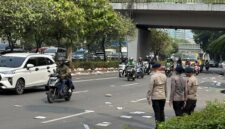 Demo Buruh Dibubarkan, Jalan Gatot Subroto Menuju Slipi Dibuka Kembali: Okezone News

