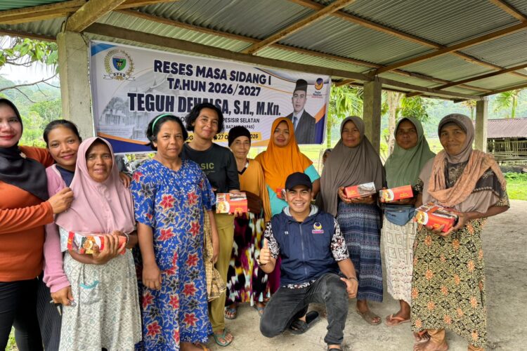 Reses di Sago Salido, Teguh Dehalsa Turun Langsung ke Petani Serap Aspirasi