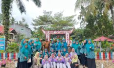 Tinjau Kelompok Dasawisma di Lunang, Oktarina Risnaldi Dorong Program PKK Berdampak Nyata
