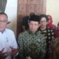 Menteri LH/Kepala BPLH, Moh Jumhur Hidayat (kiri) Menteri Agama, Nasaruddin Umar (tengah) dan Wakil Menteri Pendidikan Dasar dan Menengah, Atip Latipulhayat saat memberi keterangan pers.