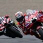 Pembalap Ducati Lenovo Team, Marc Marquez memimpin di depan pembalap Aprilia Racing, Jorge Martin saat balapan MotoGP Jepang 2026 di Mobility Resort Motegi, Motegi, Prefektur Tochigi, pada Minggu (4/10/2026). (foto:ist/Ant/AFP)